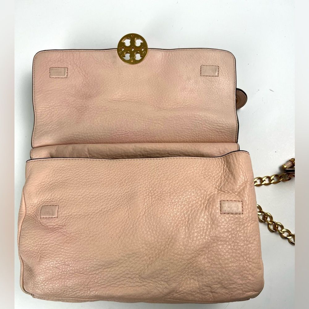 Tory Burch Chelsea Shoulder/Crossbody Pebbled Leather Bag - Picture 11 of 17